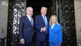 Bivši američki predsjednik i republikanski kandidat Donald Trump sa izraelskim premijerom Benjaminom Netanyauom i njegovom suprugom Sarom u Mar-a-Lagu, u Palm Beachu na Floridi.