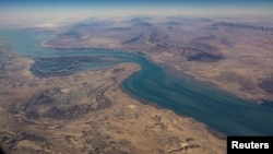 د هرمز مهم تنګی