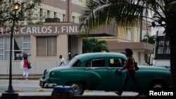 Funcionarios de la Guardia Costera recientemente advirtieron a los migrantes cubanos del peligro que representa lanzarse al mar.