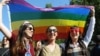 ЛГБТ-активисты возмущены сообщениями об изменении федеральных нормативов по трансгендерности 