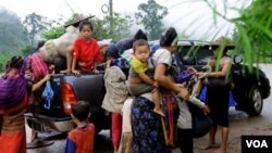 Para pengungsi Burma dari etnis minoritas Karen yang mengungsi ke Thailand (foto: dok). Tentara Burma masih terus melakukan pelanggaran HAM atas etnis Karen. 