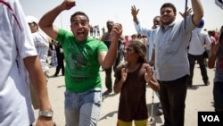 Egyptians React to Mubarak Sentencing 