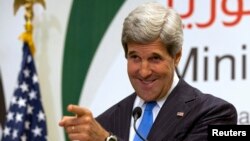 Menlu AS John Kerry akan menandatangani traktat bersejarah, yang mengatur perdagangan senjata global minggu ini (foto: dok). 