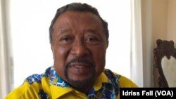 Jean Ping, candidat de l’opposition à l’élection présidentielle du 27 août 2016 au Gabon, à Libreville, 26 août 2016, VOA/Idriss Fall