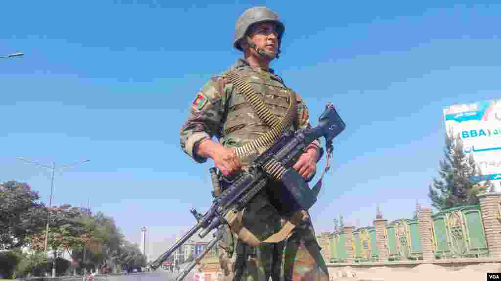 حدود ۷۲ هزار منسوب امنیتی افغان برای تامین امنیت انتخابات توظیف شده اند