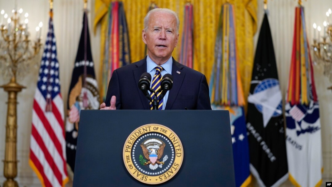 Presiden AS Joe Biden memberikan pernyataan mengenai misi militer AS di Afghanistan yang akan berakhir 31 Agustus, di Gedung Putih, Kamis (8/7). 