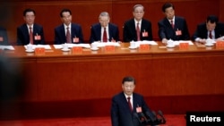 中共领导人习近平在北京人大会堂召开的中共二十大开幕式上讲话。（2022年10月16日）