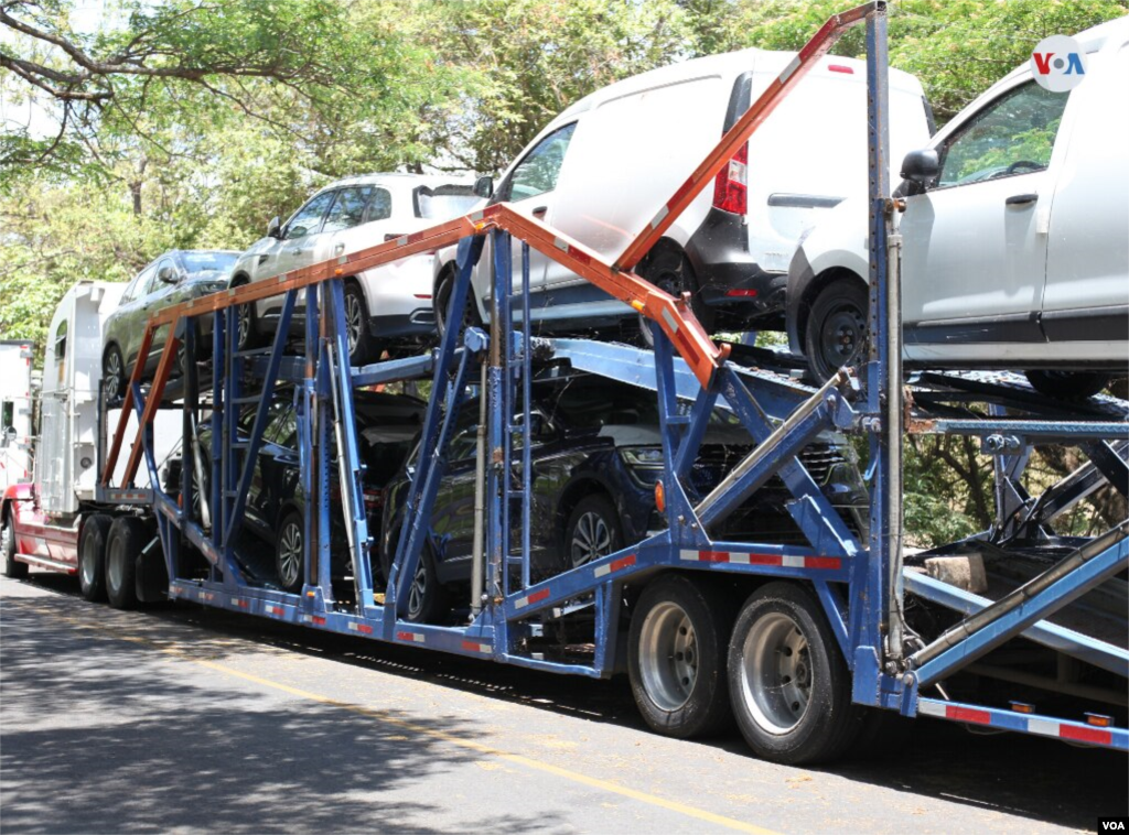 En los veh&#237;culos se transporta mercader&#237;a pesada, entre otros productos. 