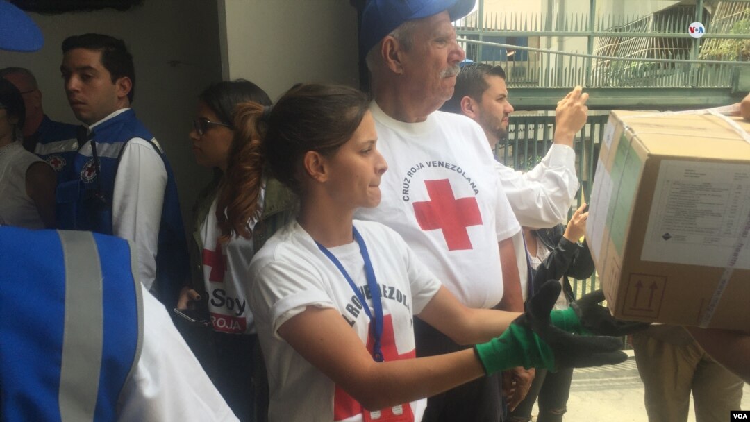Archivo - La ayuda humanitaria comienza a ser distribuida a hospitales de Venezuela el 17 de abril de 2019.