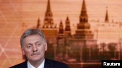 Juru Bicara Kremlin Dmitry Peskov dalam konerensi pers di Moskow, Rusia, 19 Desember 2019. 