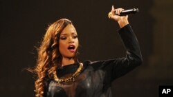 Rihanna performs during the Diamonds World Tour 2013 at the BB&T Center April 20, 2013 in Sunrise Florida. 