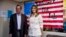 Đệ nhất Phu nhân Melania Trump và Bộ trưởng Y tế và Dịch vụ Nhân sinh Alex Azar tại Trung tâm Giáo dục Hy vọng mới cho Trẻ em ở McAllen, Texas, ngày 21/6/2018