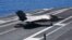 美国海军2018年8月20日在林肯号航母上测试F-35C(美国海军照片）
