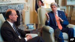 Secretary of State John Kerry speaks to the media after meeting with Saudi Arabia Foreign Minister Adel bin Ahmed Al-Jubeir, left, at the State Department in Washington, July 16, 2015. 