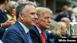 د متحدو ایالتونو ولسمشر ډونالډ ټرمپ او ځانګړی استازی سټیو ویټکاف