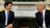 Le président Donald Trump rencontre le premier ministre canadien Justin Trudeau au bureau ovale de la Maison-Blanche à Washington, le lundi 13 février 2017 (AP Photo/Evan Vucci).