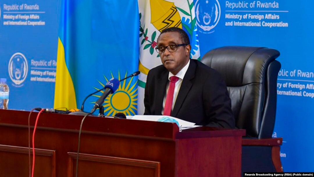 Umushikiranganji ajejwe imigenderanire y'u Rwanda n'amakungu, Vincent Biruta, mu kiganiro n'abamenyeshamakuru 