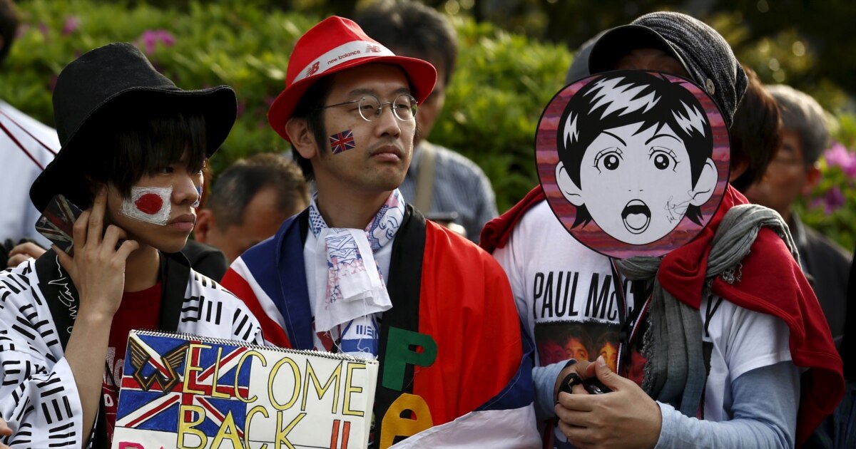 Paul McCartney Surprises Tokyo Fans With Beatles Hit