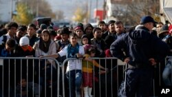 سال گذشته بیش از یک میلیون پناهجو وارد اروپا شد.