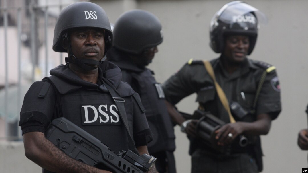 Polisi Nigeria berjaga-jaga di Lagos. (Foto: Dok)