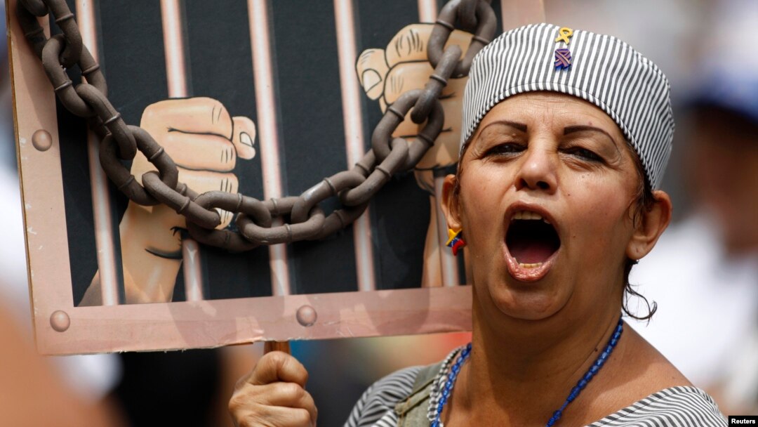 Mientras en muchos países latinoamericanos se pide intervenir cada vez más a la CIDH, en el seno de la OEA se piensa en reformar ese organismo de derechos humanos.