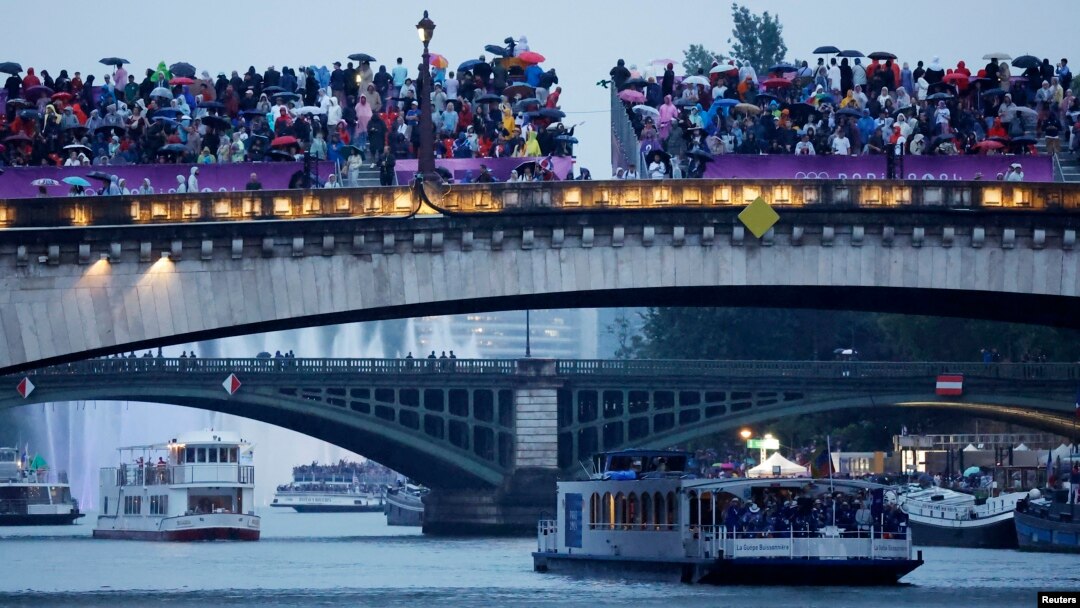 A pesar de las fuertes lluvias predichas por Meteo-France, la ceremonia de apertura de París 2024 se llevó a cabo con éxito. 
