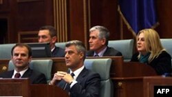 Premijer Kosova Hašim Tači u skupštini Kosova (arhivski snimak)
