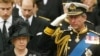 ARCHIVO: El príncipe Carlos y la reina Isabel II de Inglatera en una foto tomada el 5 de junio de 2022. Foto AFP.