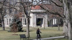 Quiz - US College Closings Worry Educators