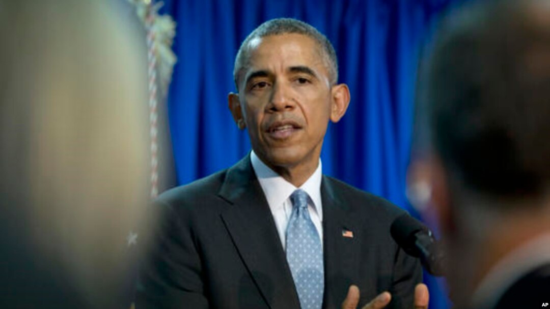 Presiden AS Barack Obama berbicara kepada media di sela-sela KTT G7 di hotel Shima Kanko di kota Shima, Jepang hari Kamis (26/5).