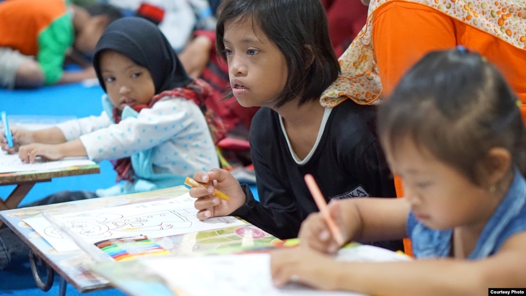 Masyarakat harus belajar menghadapi anak dengan sindrom down. (Foto: Humas RSA UGM)