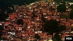 Las favelas han generado a lo largo de las décadas sus propios códigos, normas y cultura, según el experto.