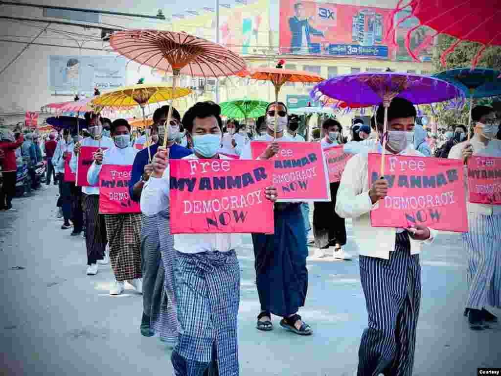 ကလေးမြို့ စစ်အာဏာသိမ်း ဆန့်ကျင် ဆန္ဒပြပွဲ။ (ဖေဖော်ဝါရီ ၁၂၊ ၂၀၂၁)