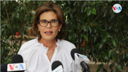 Cristiana Chamorro, aspirante a la presidencia de Nicaragua, durante una conferencia de prensa el jueves 15 de abril de 2021. Foto Houston Castillo, VOA.