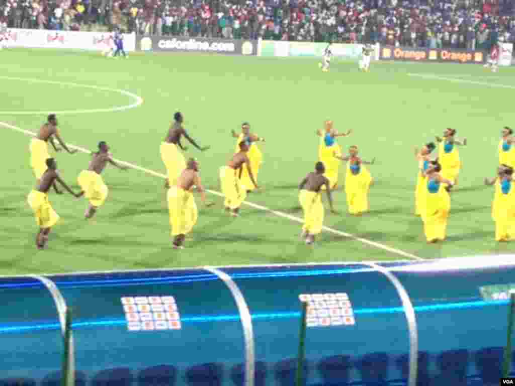 CHAN 2016 4