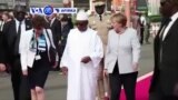 VOA60 AFIRKA: MALI Shugabar Jamus Angela Merkel Ta Isa Mali A Rangadin Nahiyar Afirka Na Kwana Uku.