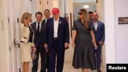 Republikanski kandidat Donald Tramp i bivša prva dama Melanija glasaju u Palm Biču na Floridi 5. novembra 2024.