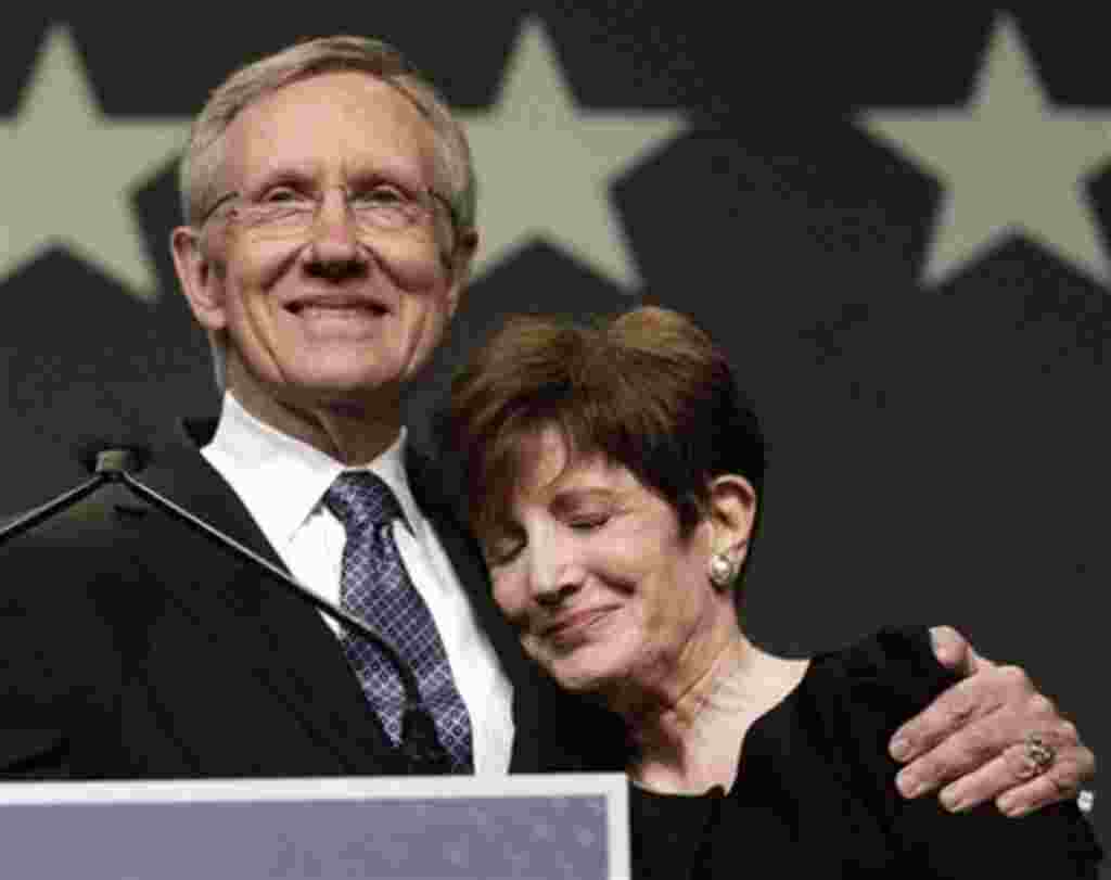 Sen. Harry Reid, D-Nev., embraces his wife Landra during the Nevada State Democratic election night party after defeating Sharron Angle to win re-election, 2 Nov. 2010, in Las Vegas.