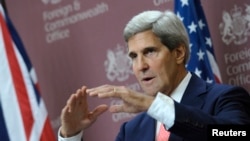 ທ່ານ John Kerry ກ່າວໃນລະຫວ່າງກອງປະຊຸມຖະແຫຼງຂ່າວ ຮ່ວມກັບລັດຖະມົນຕີການຕ່າງປະເທດອັງກິດ ທ່ານ William Hague ທີ່ກຸງລອນດອນ (9 ກັນຍາ 2013)