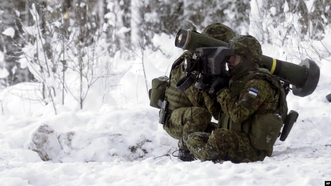 Estonian army soldiers attend the first live fire exercise of their new Javelin anti-tank missiles in Kuusalu, Estonia, Jan. 22, 2016.