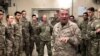 ژنرال مککنزی در دیدار با نیروهای آمریکا در جلال آباد افغانستان
