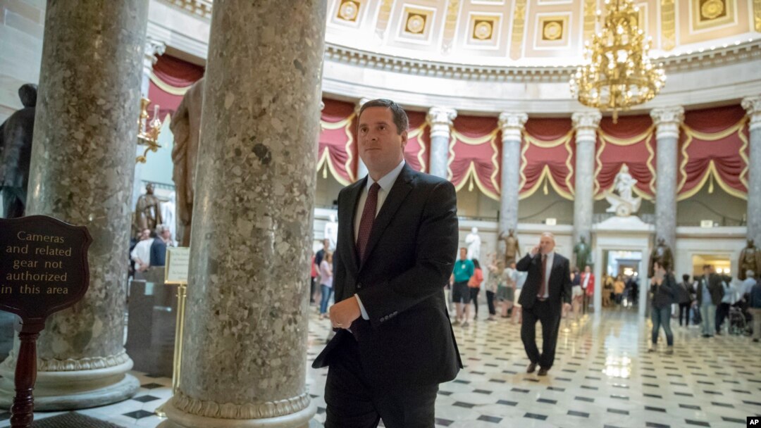 El presidente del comité de Inteligencia, Devin Nunes, entre los demócratas que difundieron más de 3.500 anuncios creados o compartidos por Facebook que revelan la magnitud de la intromisión rusa para crear divisiones políticas.