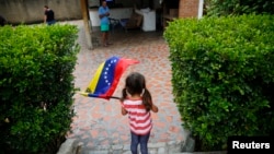 Cuando se cumple un año este lunes 20 de mayo de 2019 de las elecciones en Venezuela, la ONG Observatorio Venezolano de Conflictividad Social evalúa cómo continúa la crisis severa en la nación sudamericana.