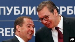 Predsednik Srbije Aleksandar Vučić tokom susreta sa premijerom Rusije Dmitrijem Medvedevim, u Beogradu, 19. oktobra 2019.