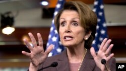 Pelosi dijo que EE.UU. tiene la responsabilidad moral de enfrentar esta crisis de manera digna.