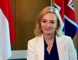 Menteri perdagangan Inggris Liz Truss di Singapura, 10 Desember 2020. (Foto: dok)