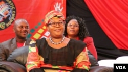 UNkosazana Thokozani Khupe usexotshwe edale lephalamende licele leMDC-T elikhokhelwa nguMnu. Nelson Chamisa.