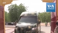 Les nouveaux chefs de la défense nigériane visitent les troupes à Maiduguri