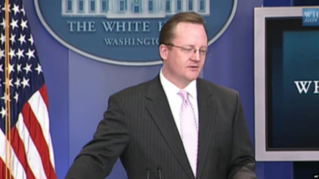 White House Spokesman Robert Gibbs (file)