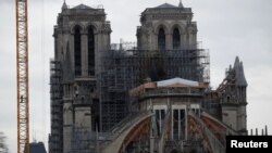 Vista general de la Catedral de Notre Dame, mientras continúan los trabajos para estabilizar la estructura nueve meses después de un destructor incendio. París, Francia, diciembre 23 de 2019. Reuters/Gonzalo Fuentes.